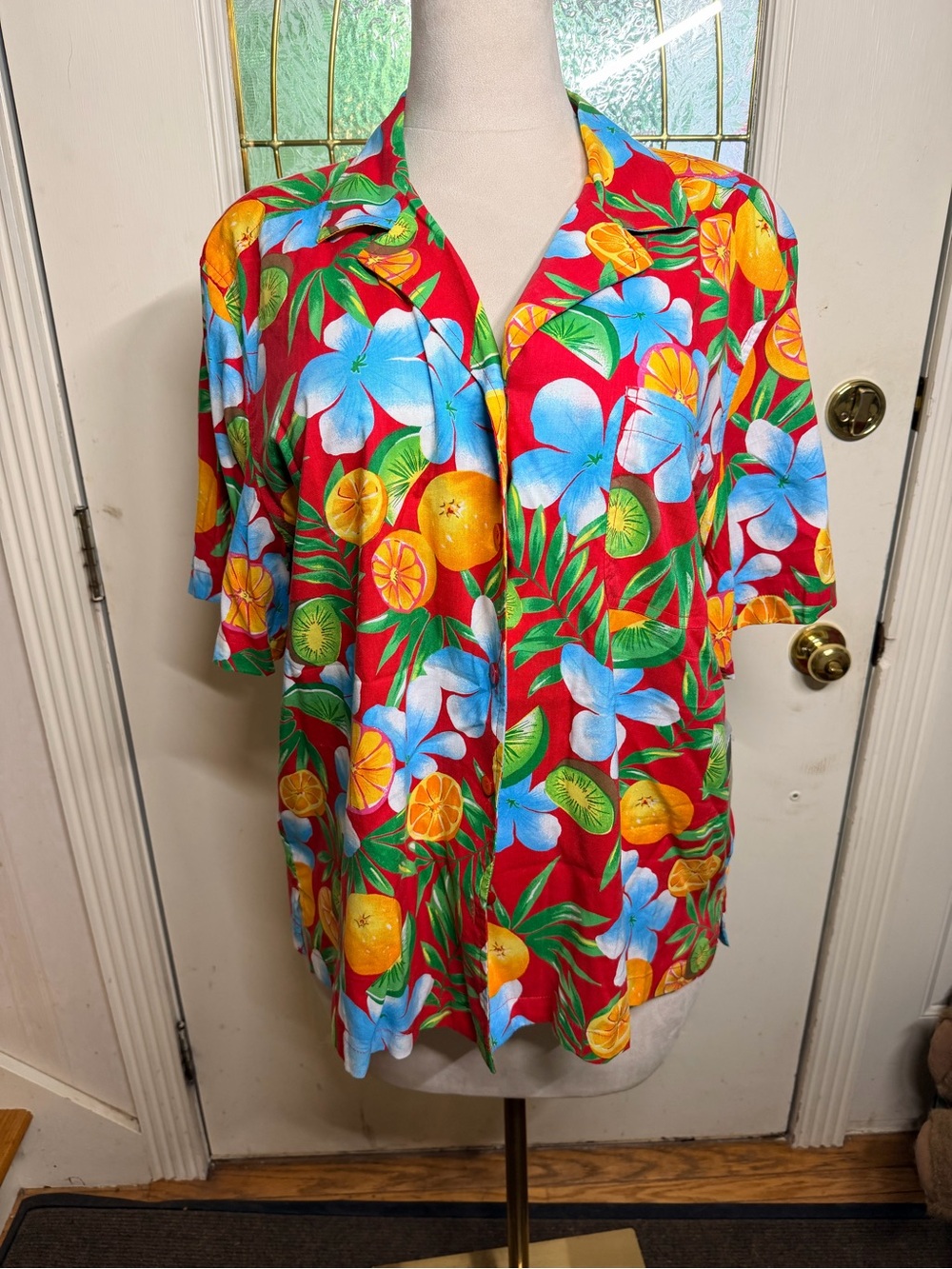 Title: NWT Erika Woman 2X Tropical Fruit Floral Button Front Shirt